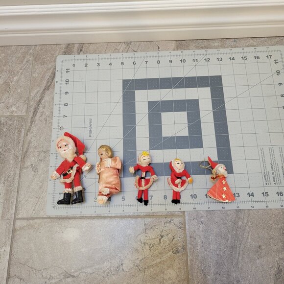 Vtg~KITSCHY~Christmas Ornament Lot 5 Japan Santa Angel Pixie Elves Flocked Bead - Picture 7 of 7